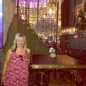 Meet your Posher, Connie